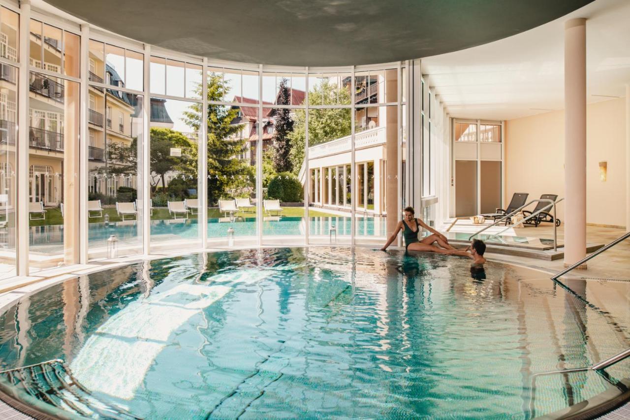 Falkensteiner Spa Resort Маріанські Лазні Екстер'єр фото The indoor swimming pool