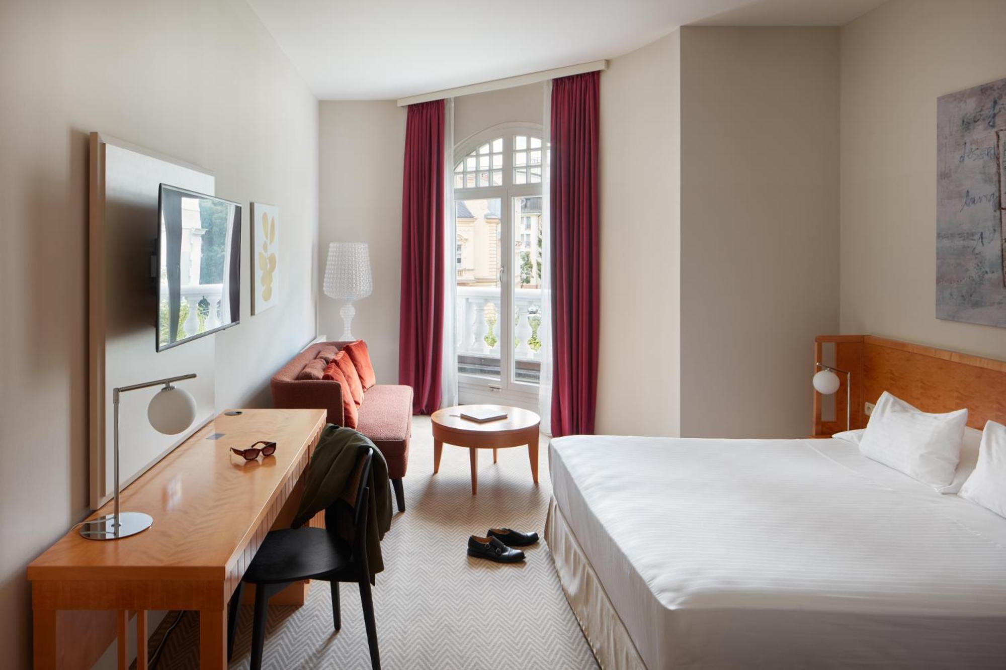 Falkensteiner Spa Resort Маріанські Лазні Екстер'єр фото A room at the hotel
